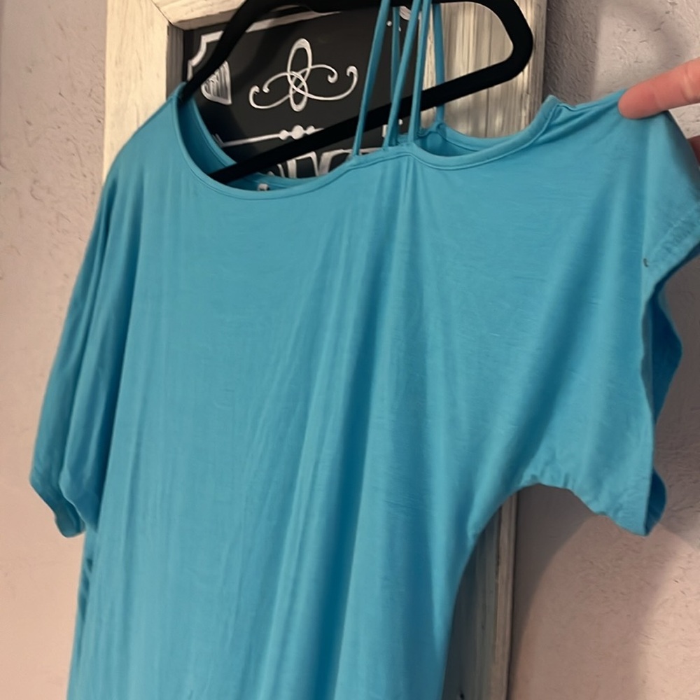 Off Shoulder Top - Picture 3 of 5